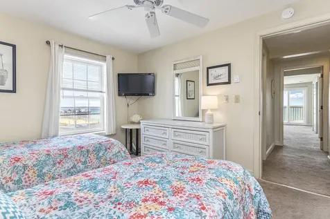 39 W Grand Avenue Old Orchard Beach ME 04064