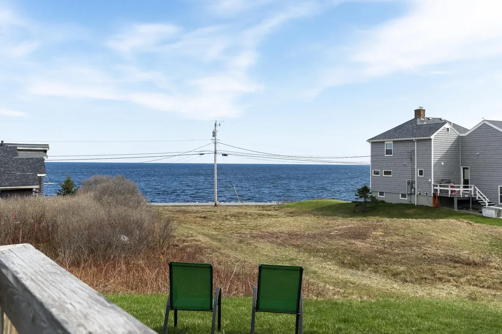 16 Monhegan View Terrace Bristol ME 04554