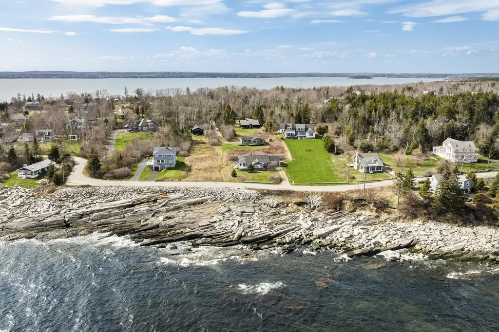 16 Monhegan View Terrace Bristol ME 04554