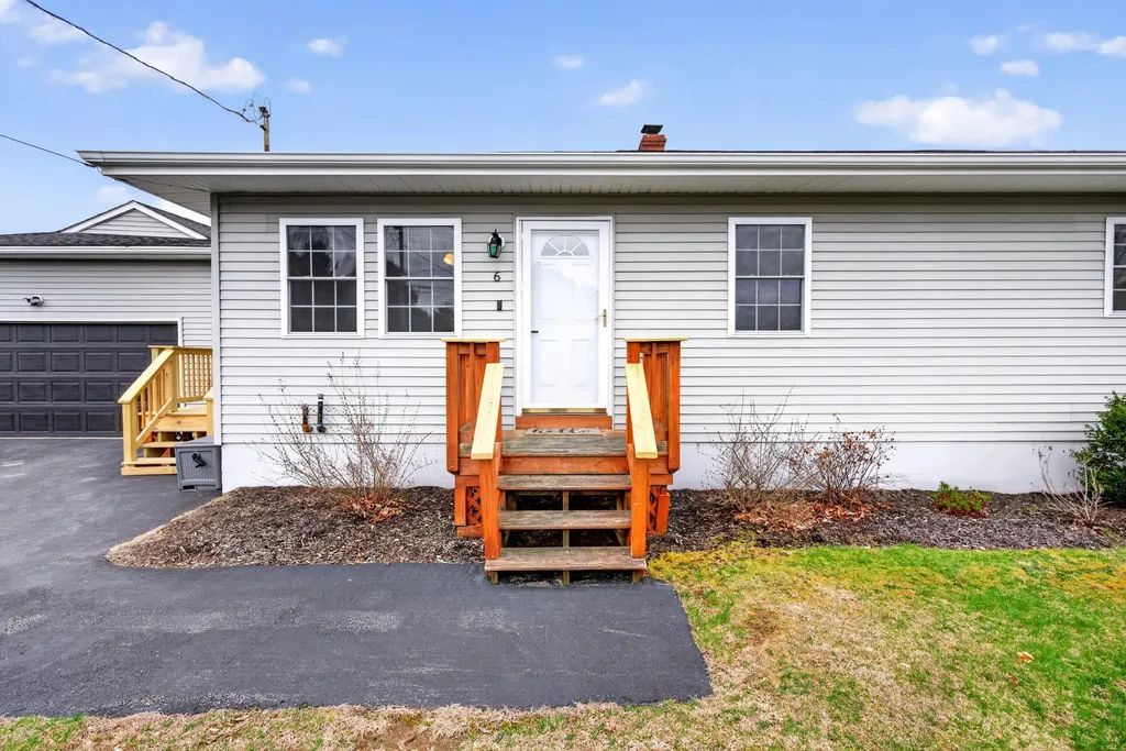 6 Lemay Avenue Lewiston ME 04240