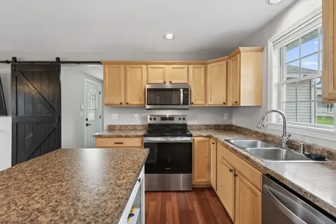 6 Lemay Avenue Lewiston ME 04240