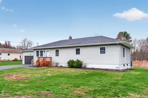 6 Lemay Avenue Lewiston ME 04240