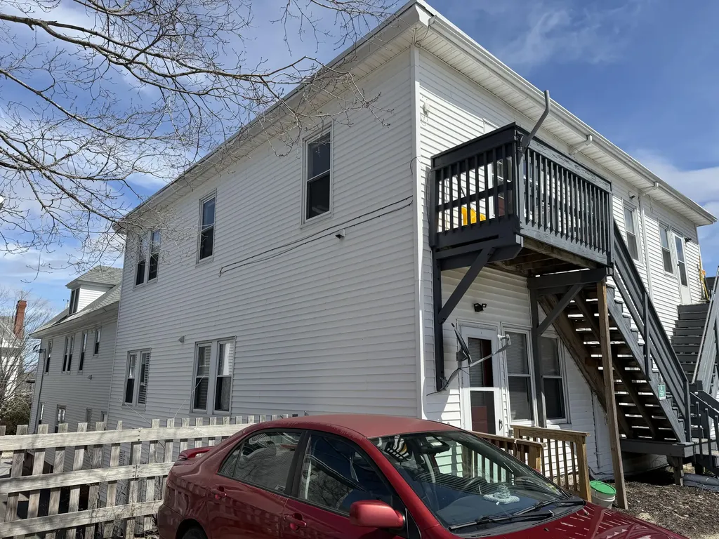 7 Saint Marys Street Biddeford ME 04005