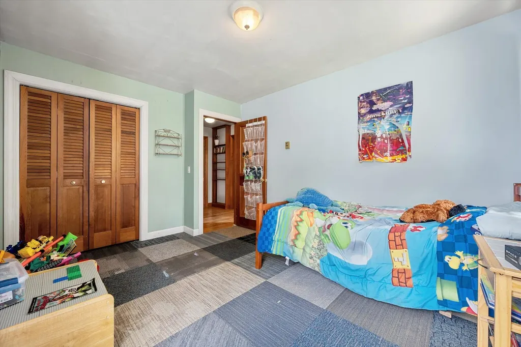 75 Cross Road Stetson ME 04488