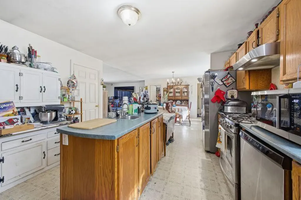 75 Tedford Road Topsham ME 04086