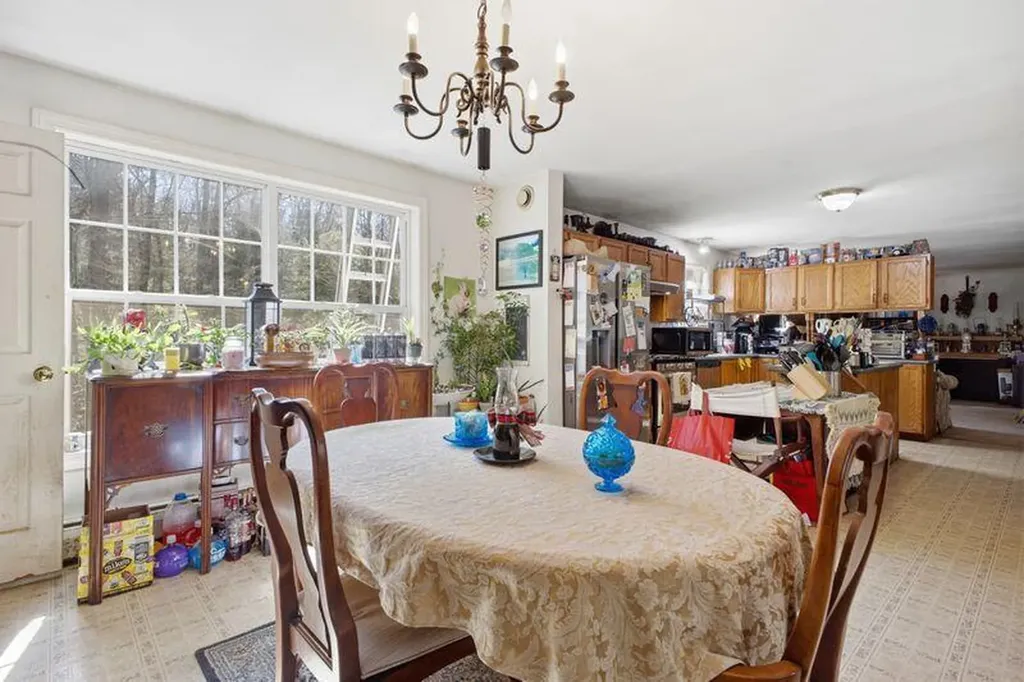 75 Tedford Road Topsham ME 04086