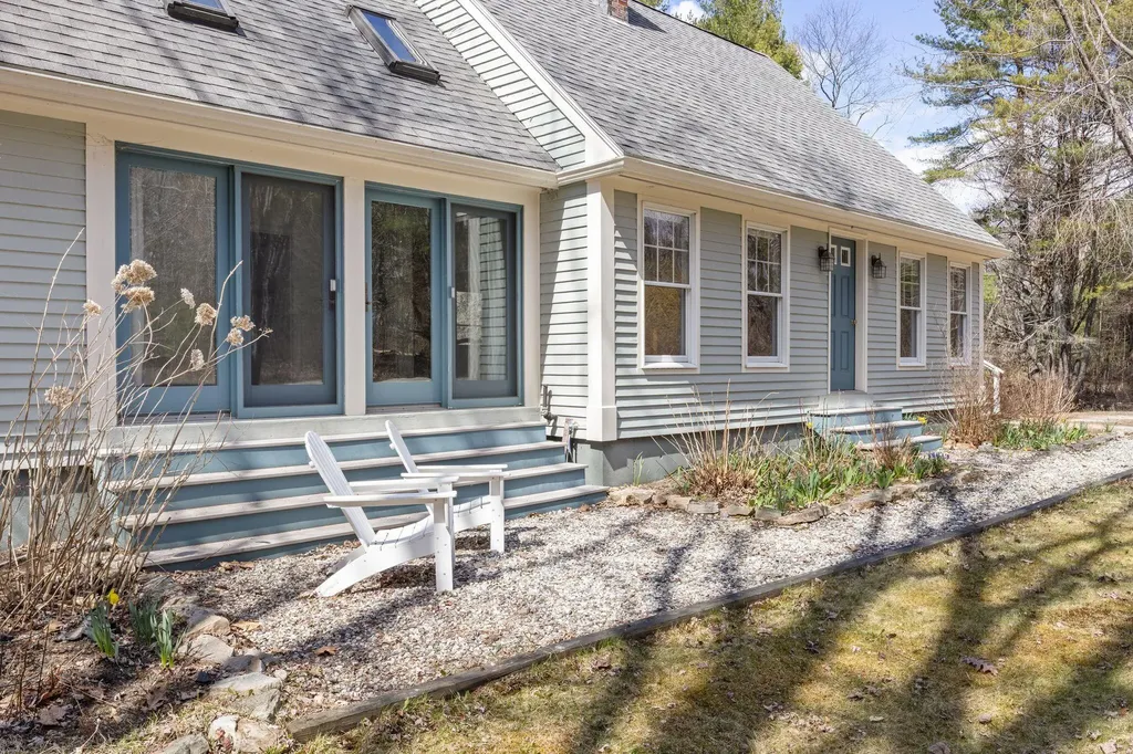 18 Glenview Road Freeport ME 04032