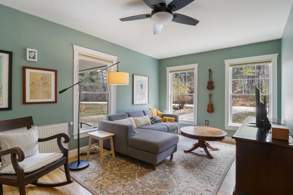 18 Glenview Road Freeport ME 04032