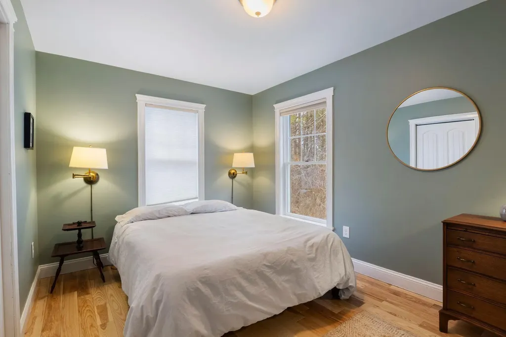 18 Glenview Road Freeport ME 04032