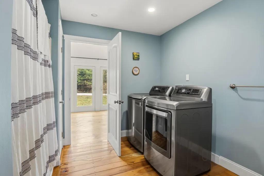 18 Glenview Road Freeport ME 04032