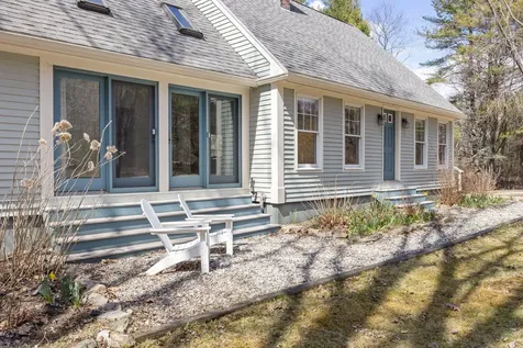 18 Glenview Road Freeport ME 04032