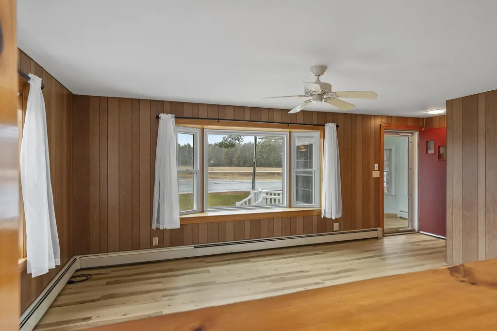 39 Pequawket Trail Standish ME 04084