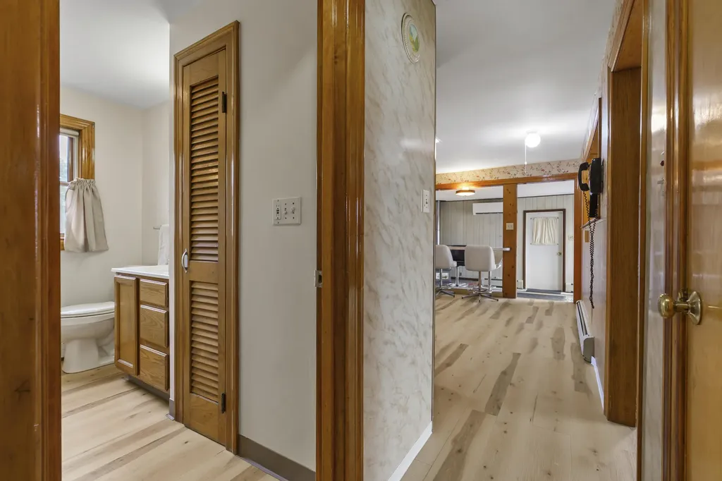 39 Pequawket Trail Standish ME 04084