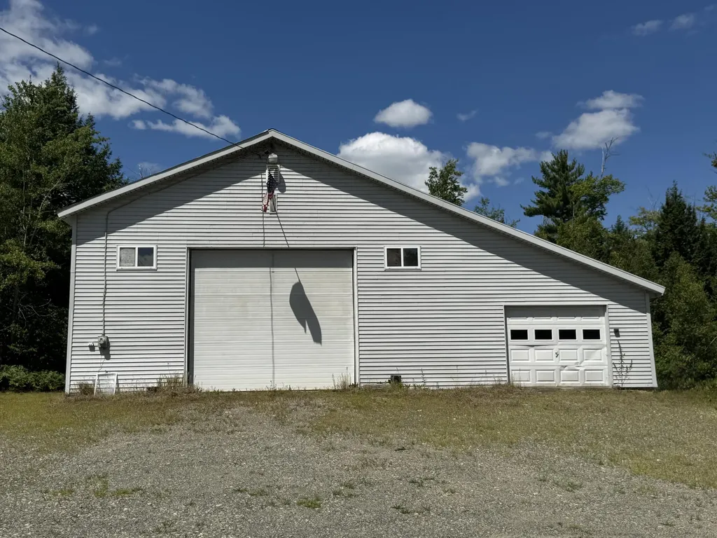 92 Athens Road Harmony ME 04942