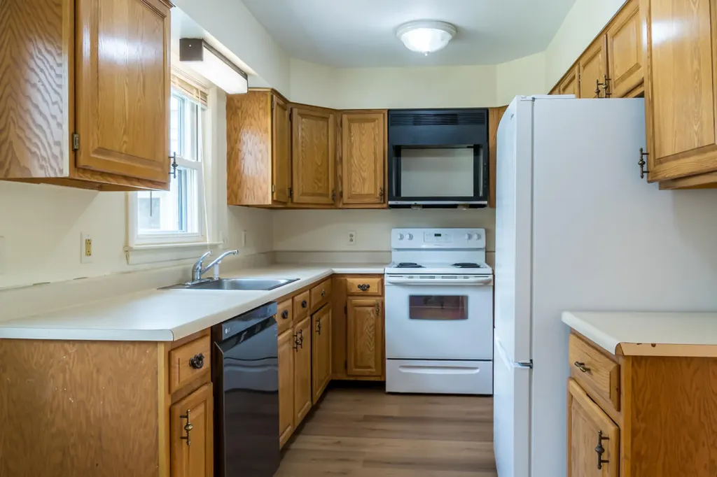 37 Moore Avenue Brunswick ME 04011