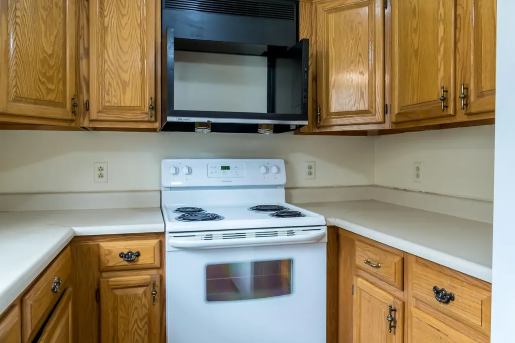 37 Moore Avenue Brunswick ME 04011