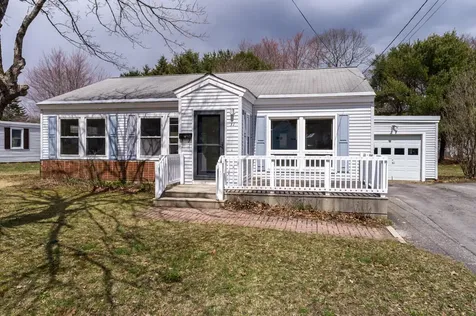 37 Moore Avenue Brunswick ME 04011