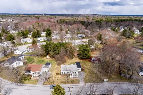 37 Moore Avenue Brunswick ME 04011