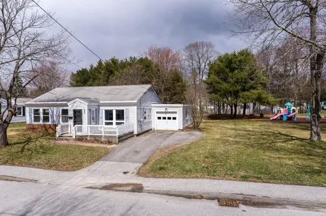 37 Moore Avenue Brunswick ME 04011