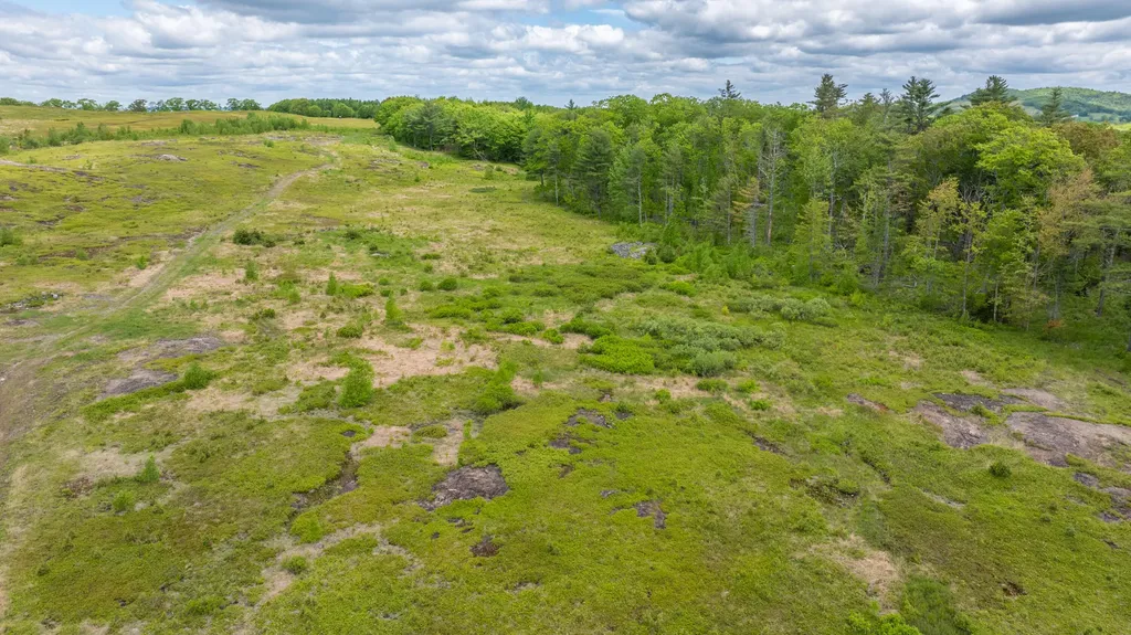 983 Barrett Hill Road Union ME 04862