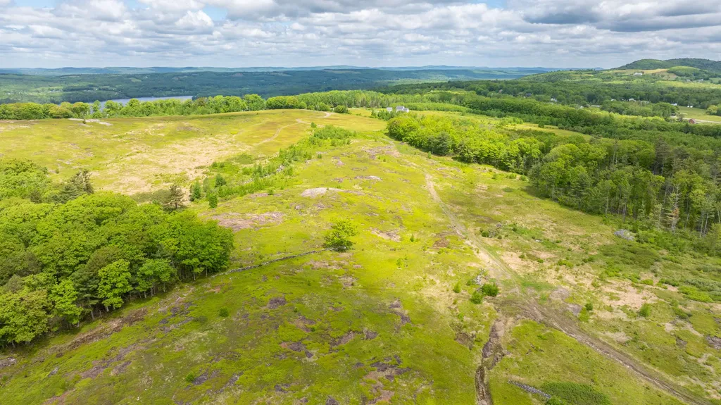 983 Barrett Hill Road Union ME 04862