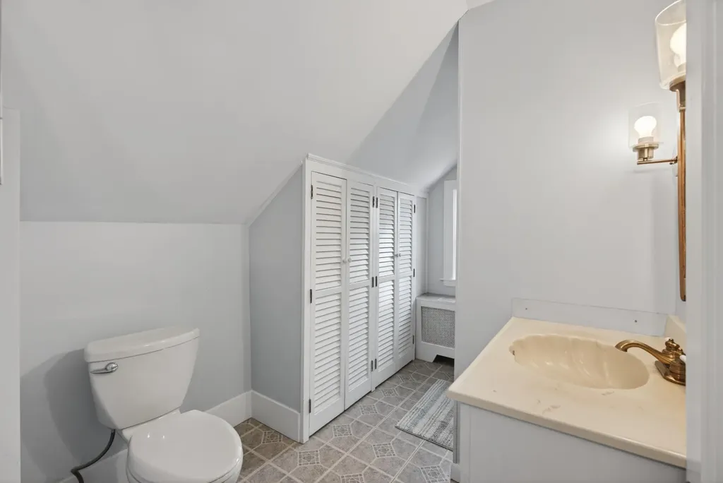 5 Newman Street Lewiston ME 04240