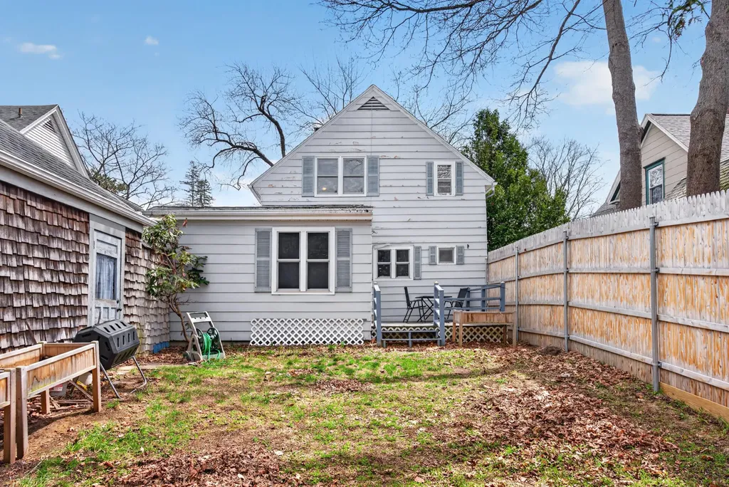 5 Newman Street Lewiston ME 04240