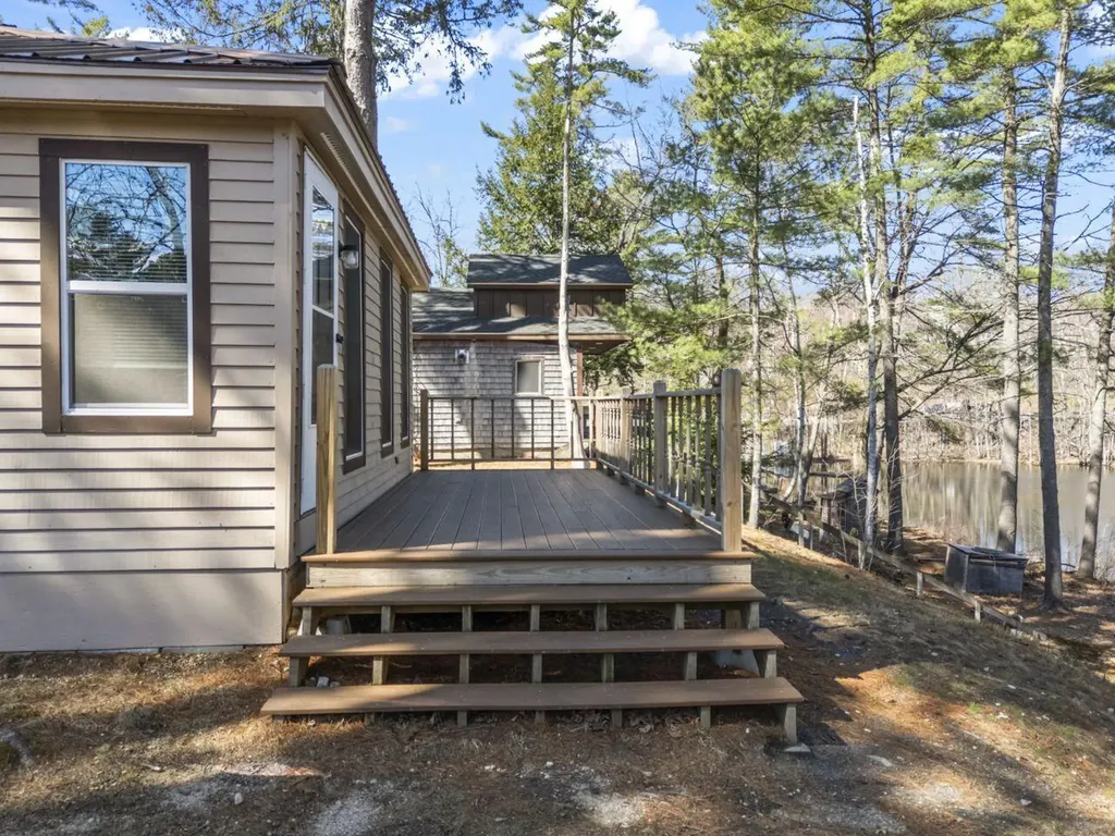 12 Shore Road Windham ME 04062