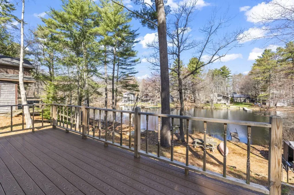 12 Shore Road Windham ME 04062