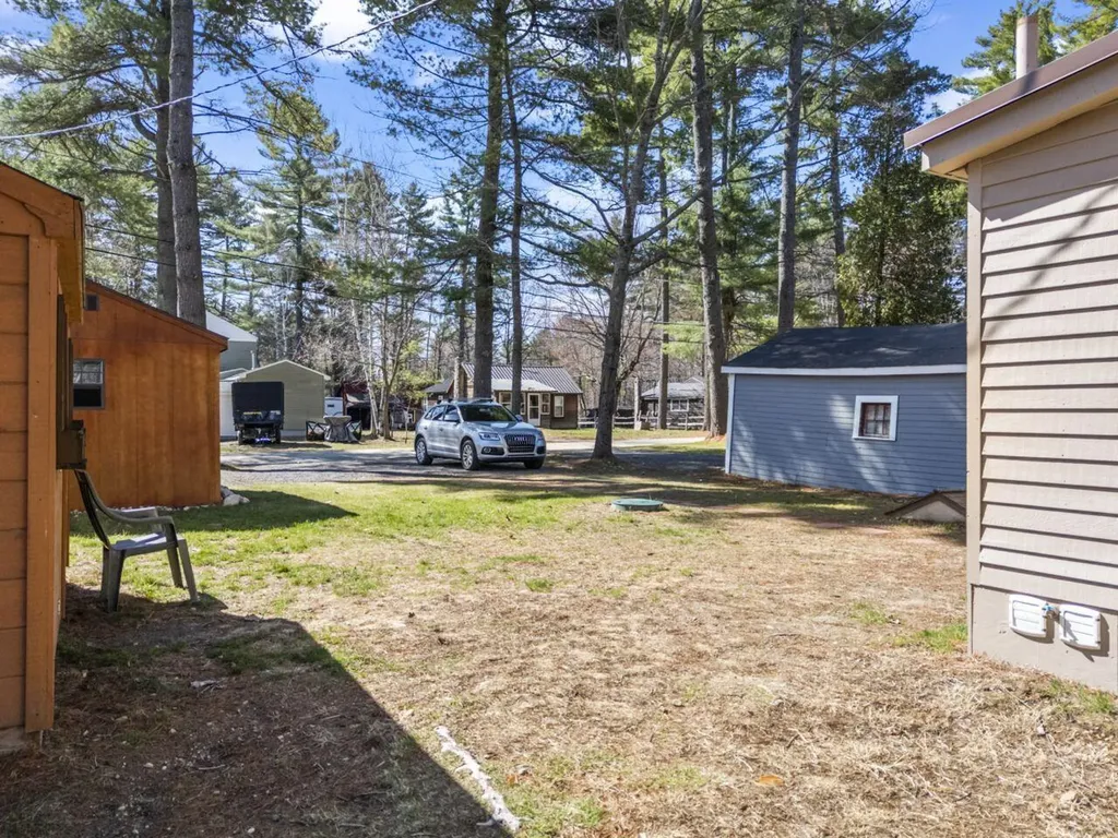 12 Shore Road Windham ME 04062