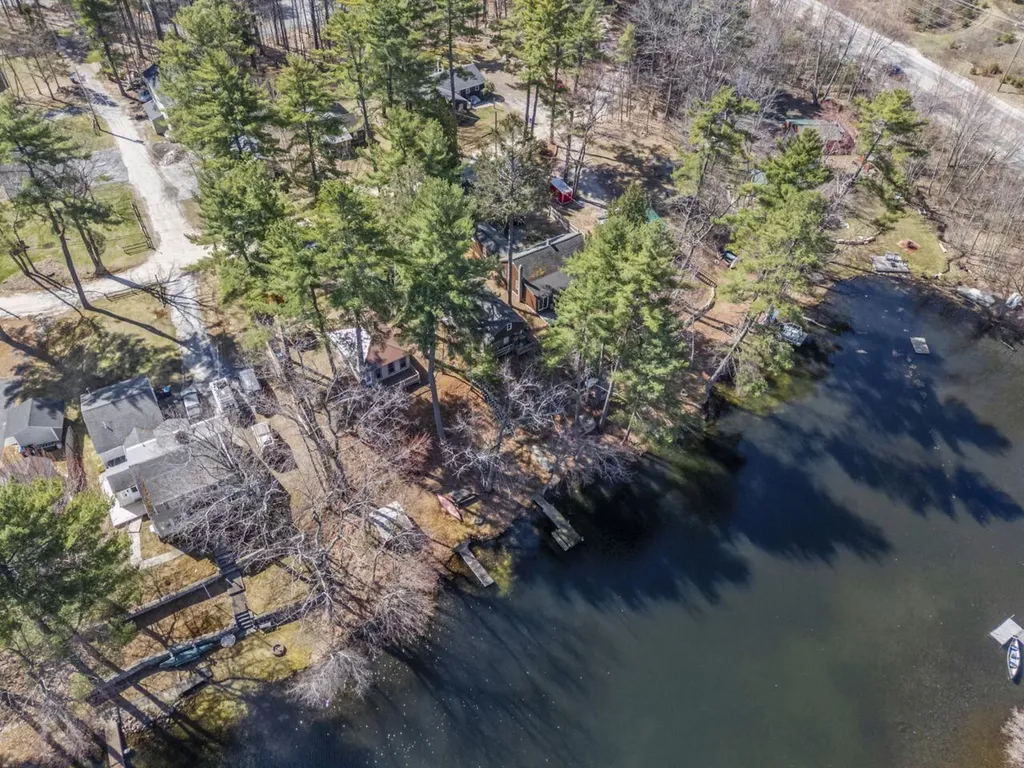 12 Shore Road Windham ME 04062
