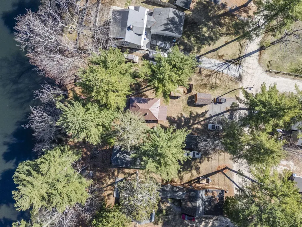 12 Shore Road Windham ME 04062