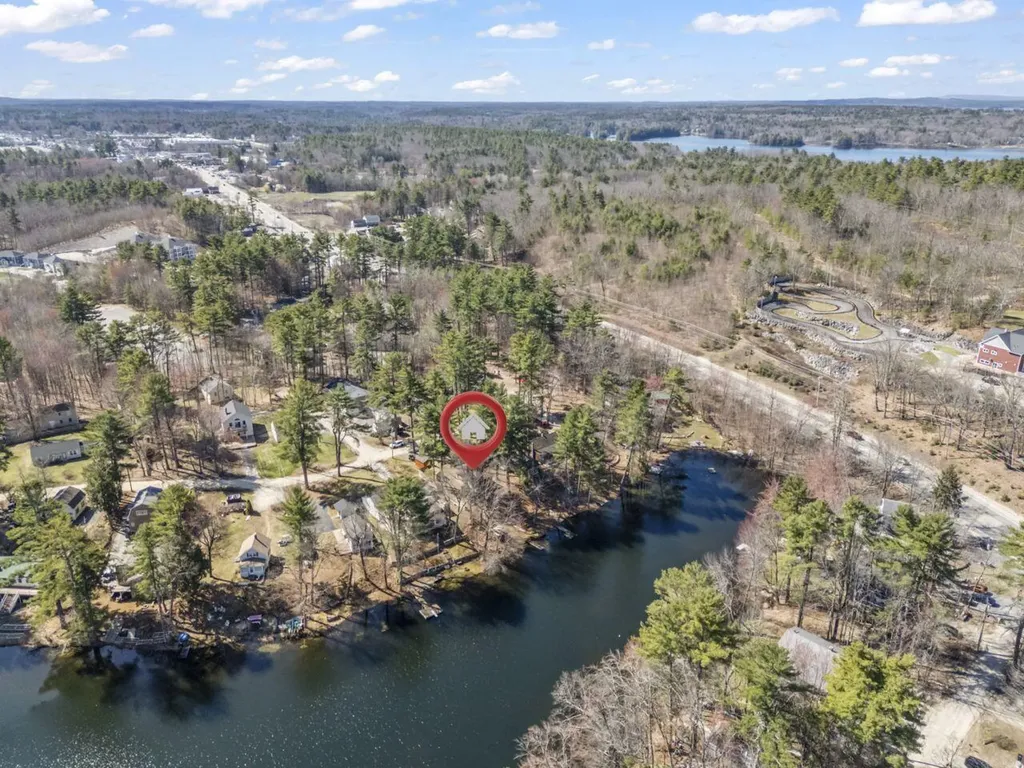 12 Shore Road Windham ME 04062