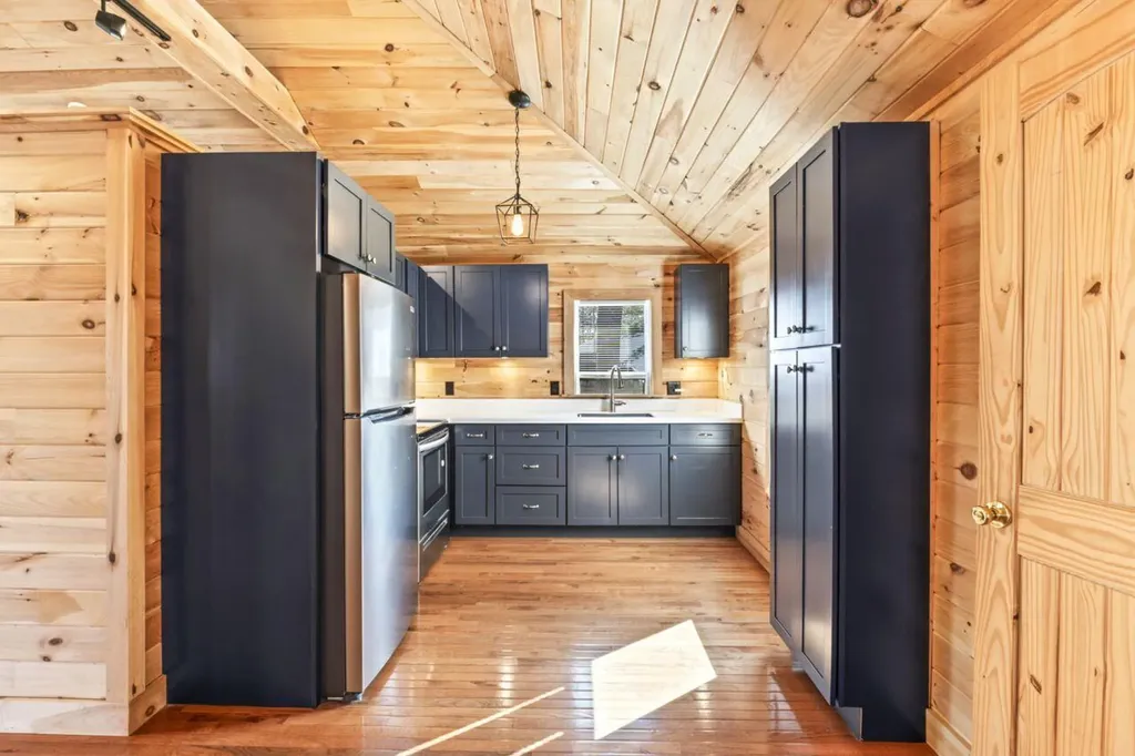12 Shore Road Windham ME 04062