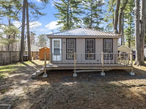 12 Shore Road Windham ME 04062