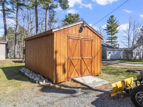 12 Shore Road Windham ME 04062