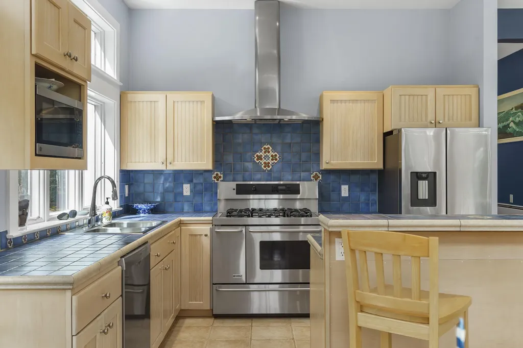 42 Pumpkin Cove Road Bristol ME 04554
