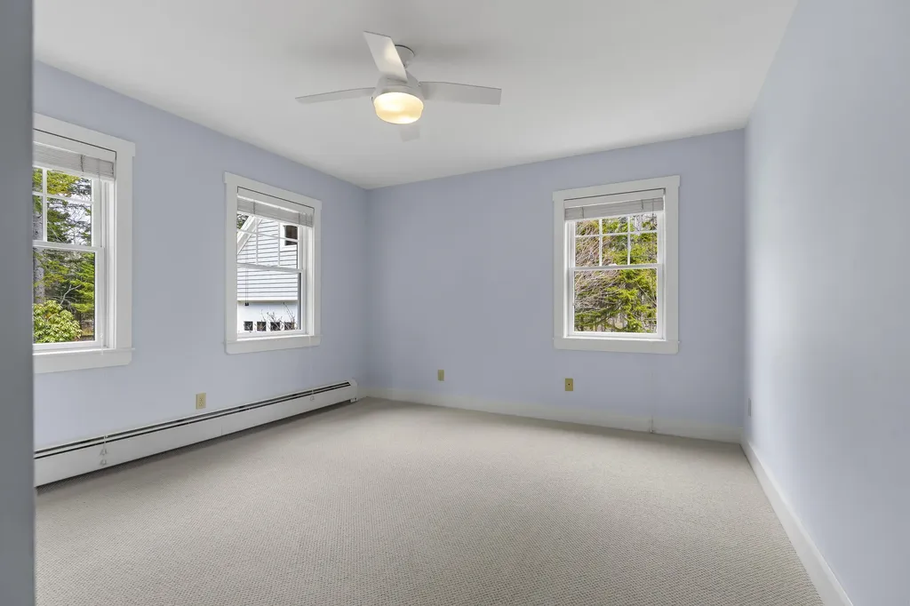42 Pumpkin Cove Road Bristol ME 04554