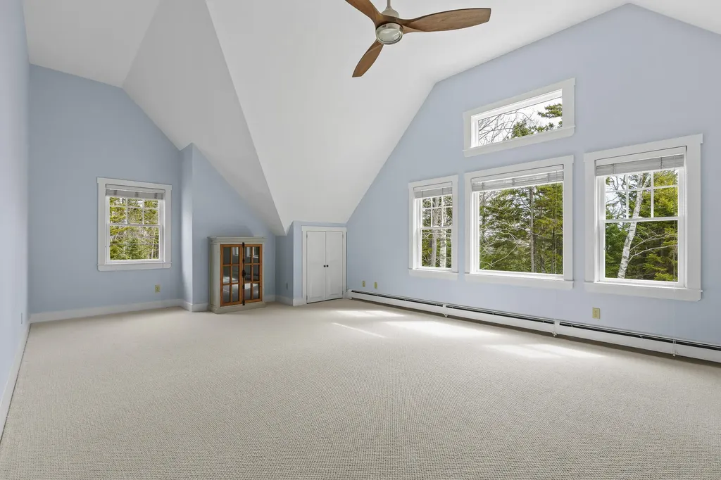 42 Pumpkin Cove Road Bristol ME 04554