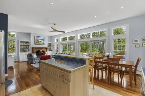 42 Pumpkin Cove Road Bristol ME 04554