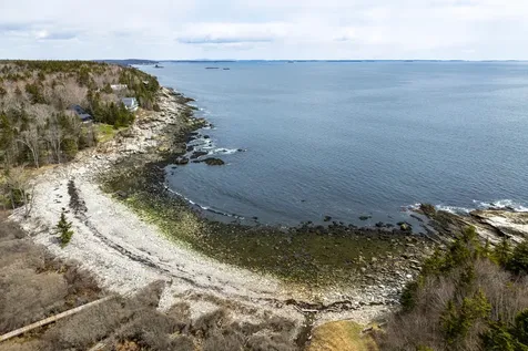 42 Pumpkin Cove Road Bristol ME 04554