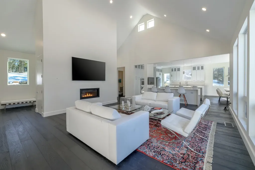 101 Cow Point Roque Bluffs ME 04654