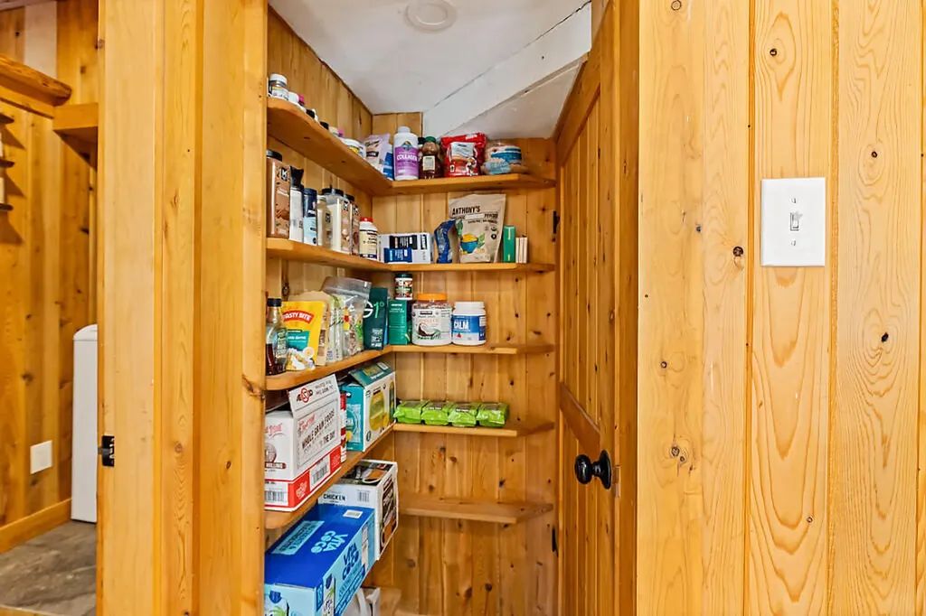 564 Hussey Hill Road Vassalboro ME 04989