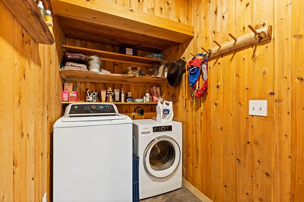 564 Hussey Hill Road Vassalboro ME 04989