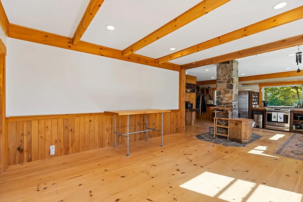 564 Hussey Hill Road Vassalboro ME 04989