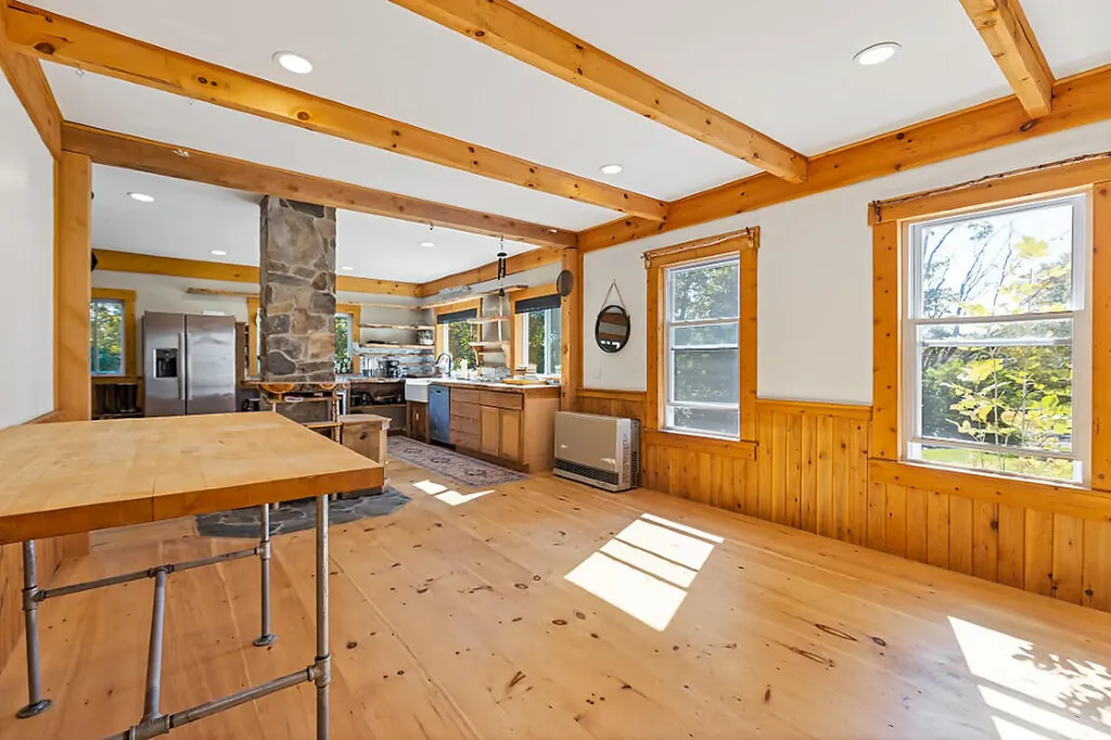 564 Hussey Hill Road Vassalboro ME 04989
