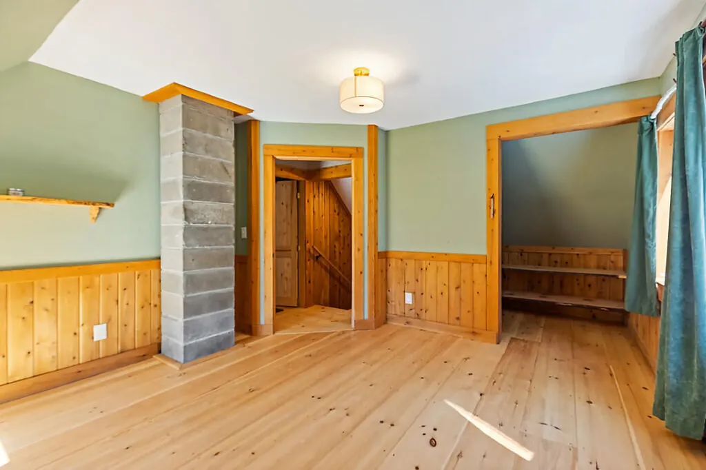 564 Hussey Hill Road Vassalboro ME 04989
