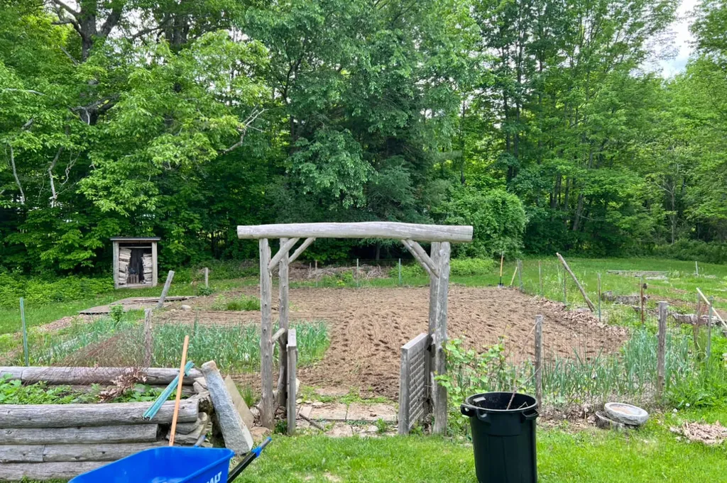 564 Hussey Hill Road Vassalboro ME 04989