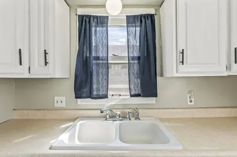 42 Murray Street Augusta ME 04330
