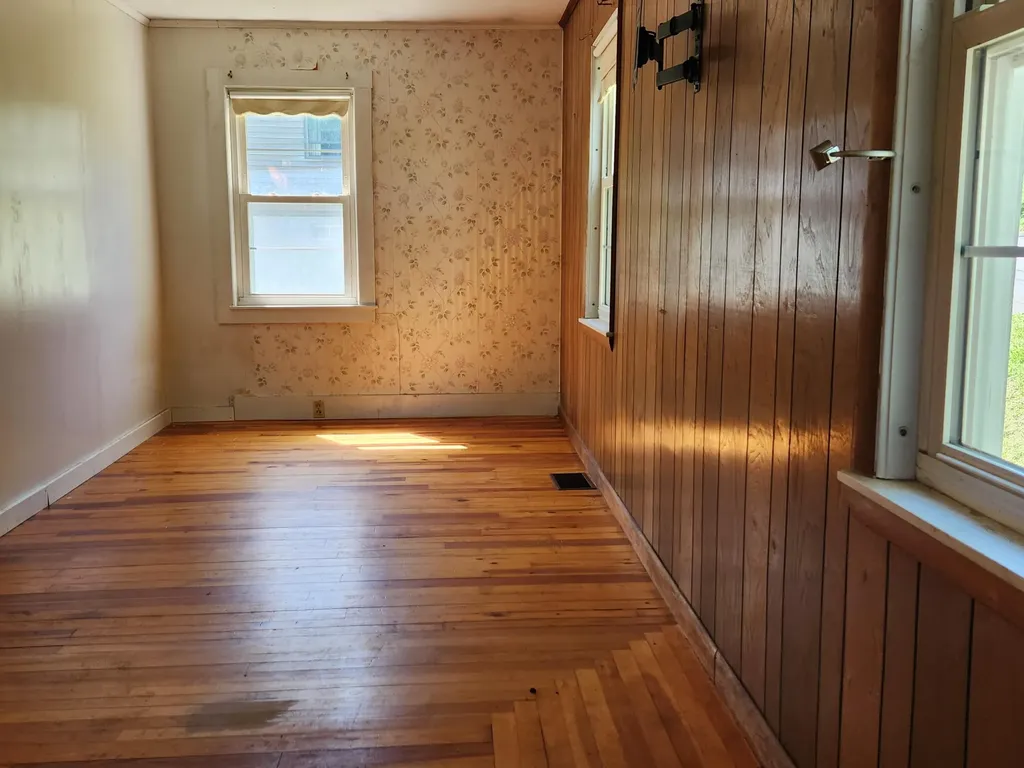 14 Getchell Street Bath ME 04530